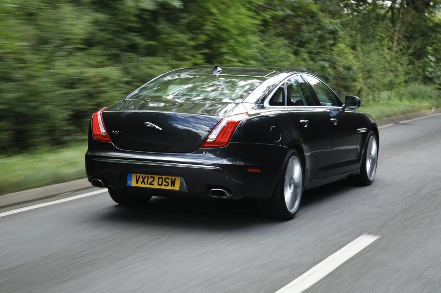  Jaguar XJ 2012 года  (UK) (фото 93 из 121)